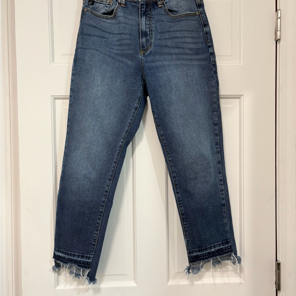 KanCan Cropped Jeans Distressed Double Frayed Hem‎ Capri Stretch Med Wash Sz 3